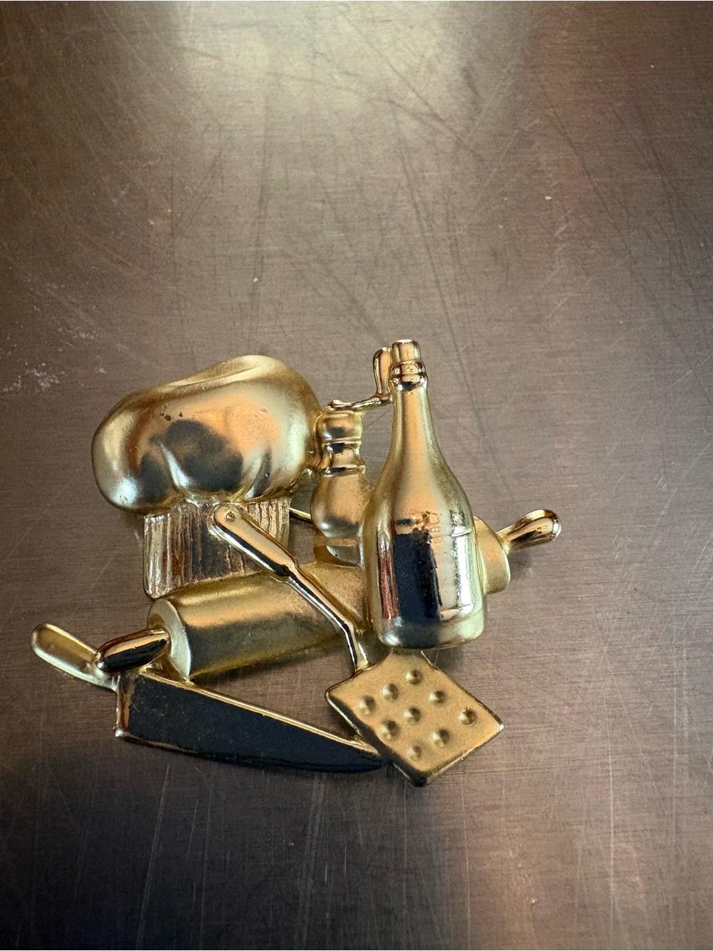 Vtg. AJC Chef Pin 2 inch Brooch Brushed Gold pre owned